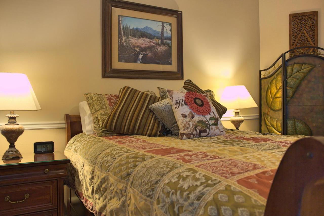 أوراي Black Bear Manor المظهر الخارجي الصورة